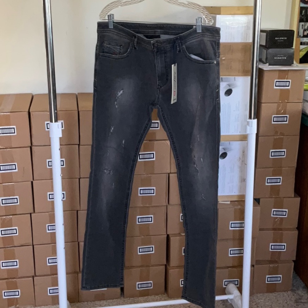 NEW Diesel Jogg Slim Fit Jeans Size 34 x 32. 5